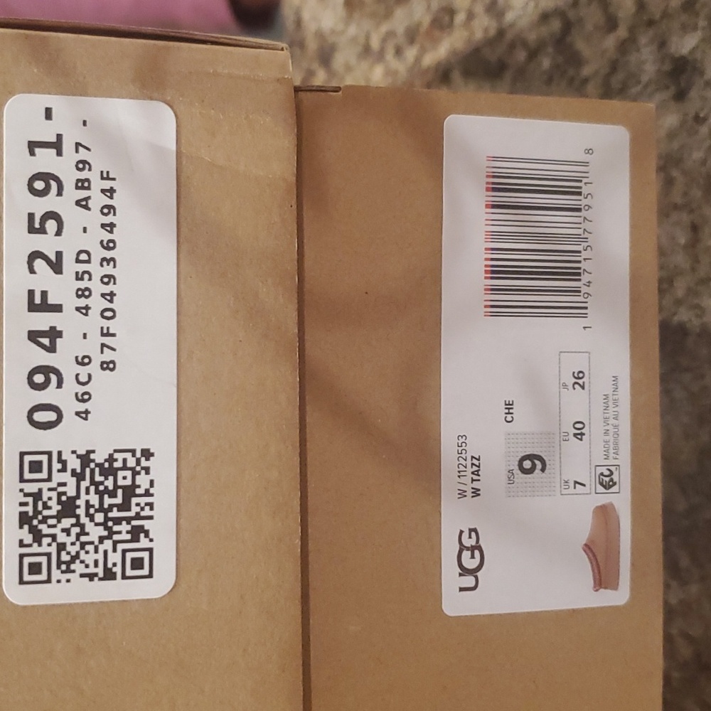 Ugg Taz Slippers Chestnut